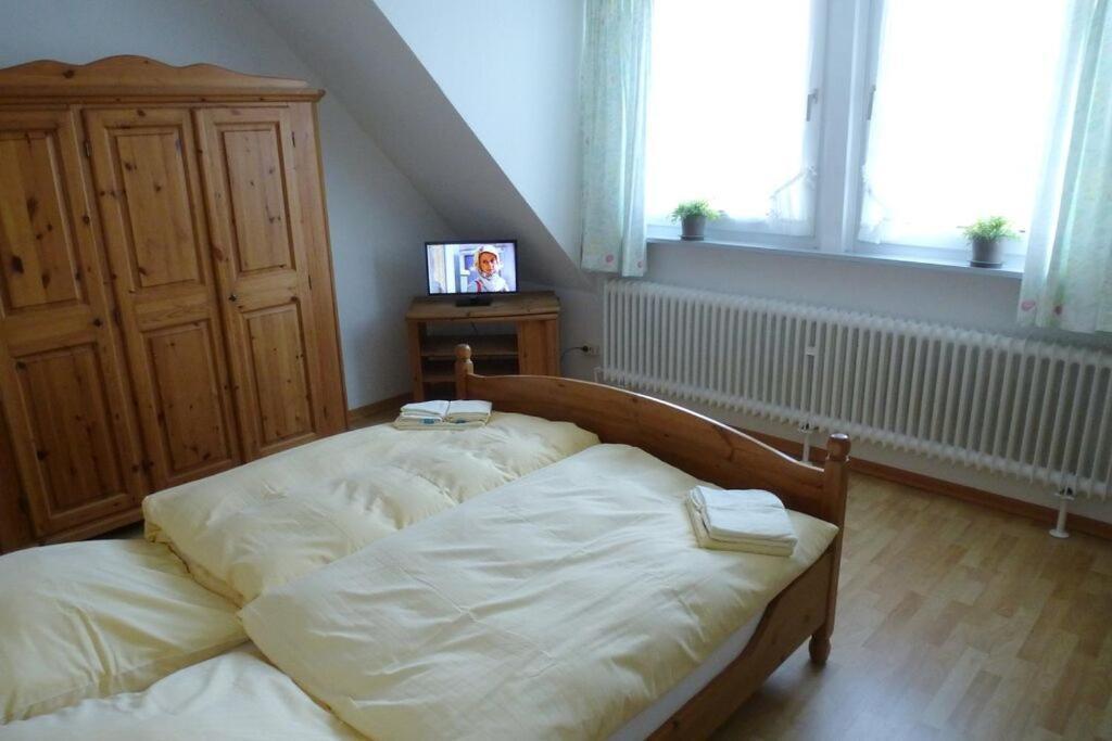 Westhues 1 *